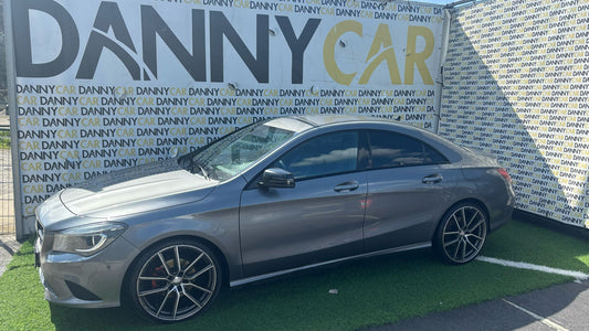MERCEDES CLA200